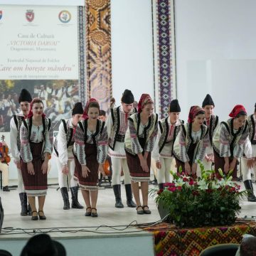 Festivalul Național de Folclor „Care om horește mândru” Festivalul Național de Folclor „Care om horește mândru”
