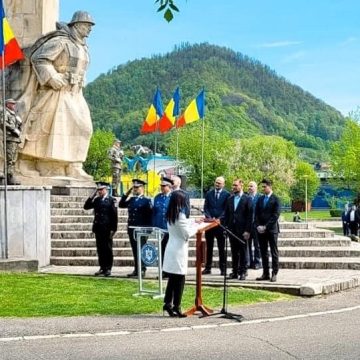 Călin Bota, PNL: Un eveniment încărcat de emoție pentru veteranii prezenți Călin Bota, PNL: Un eveniment încărcat de emoție pentru veteranii prezenți