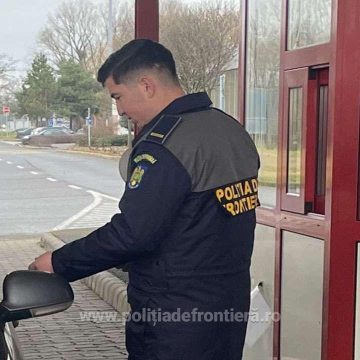 POLIȚIA DE FRONTIERĂ: Peste 300 de autovehicule furate descoperite la graniță în primele unsprezece luni ale anului POLIȚIA DE FRONTIERĂ: Peste 300 de autovehicule furate descoperite la graniță în primele unsprezece luni ale anului