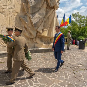 Ziua Independenței de Stat a României, Ziua Victoriei Coaliției Națiunilor Unite și Ziua Europei au fost marcate la Monumentul Ostașului Român din Baia Mare Ziua Independenței de Stat a României, Ziua Victoriei Coaliției Națiunilor Unite și Ziua Europei au fost marcate la Monumentul Ostașului Român din Baia Mare
