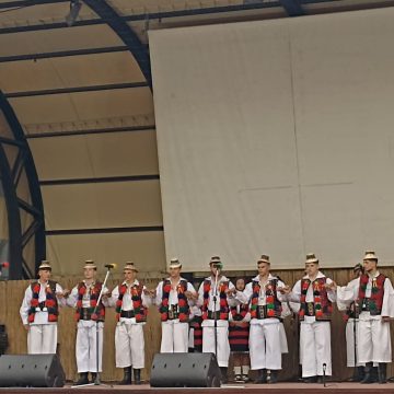 Liceul Teoretic „George Pop de Băsești” Sighetu Marmației la Festivalul Internațional Multietnic de Folclor al Păstoritului