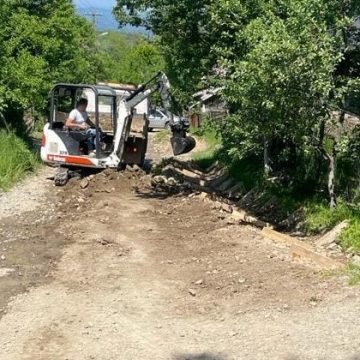 Se fac lucrări de reparații Se fac lucrări de reparații