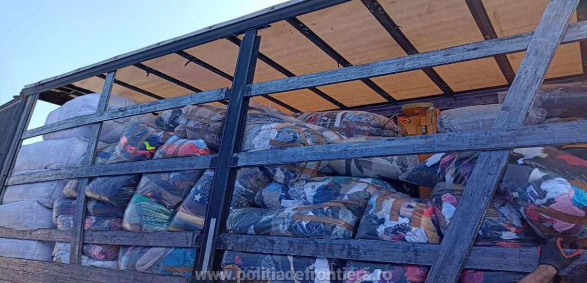 Peste 6 tone de produse second-hand transportate de un maramureșean, oprite să intre în țară