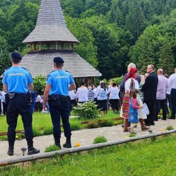 Jandarmii maramureșeni au fost și azi la datorie în localitatea Suciu de Sus
