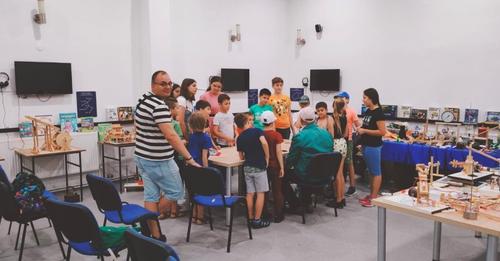 Planetariul Baia Mare prelungește tabăra de știință și în luna august Planetariul Baia Mare prelungește tabăra de știință și în luna august