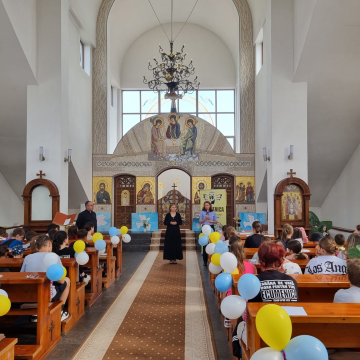 Polițiști alături de copii în tabără Polițiști alături de copii în tabără