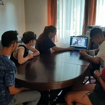 Pe perioada vacanței de vară, în casele de tip familial din cadrul DGASPC Maramureș se vor desfășura activități de informare și prevenire a traficului de persoane