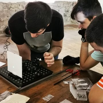 Cinci zile de exerciții aplicative în optică la Muzeul Maramureşan Cinci zile de exerciții aplicative în optică la Muzeul Maramureşan