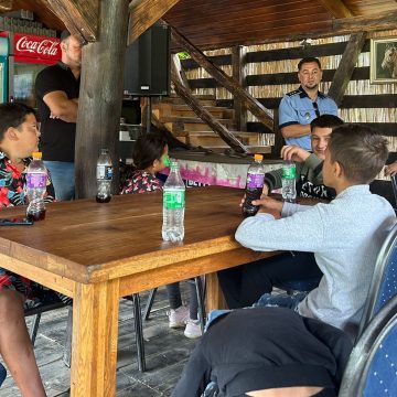 Polițiștii Biroului Siguranța Școlară, aproape de elevi și pe timpul vacanței Polițiștii Biroului Siguranța Școlară, aproape de elevi și pe timpul vacanței