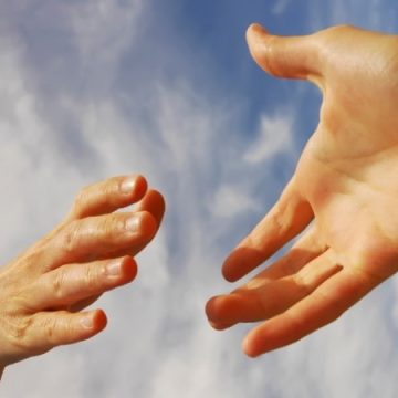 Apel umanitar pentru ajutorarea unei tinere Apel umanitar pentru ajutorarea unei tinere