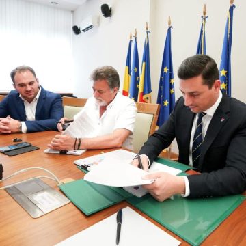 A fost semnat contractul pentru proiectarea și execuția proiectului privind reabilitarea Palatului Administrativ din Baia Mare