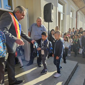 Început de an școlar în comuna Mireșu Mare