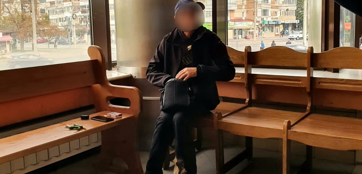 Un bărbat și-a dat foc pe scările Palatului de Justiție din Baia Mare