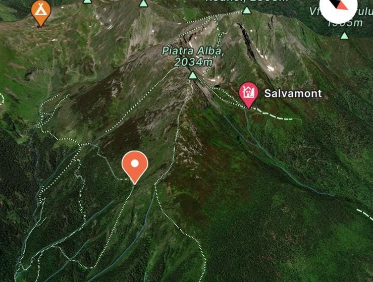 Acțiune a salvamontiștilor maramureșeni pentru găsirea a 11 turiști irlandezi rătăciți în Munții Rodnei