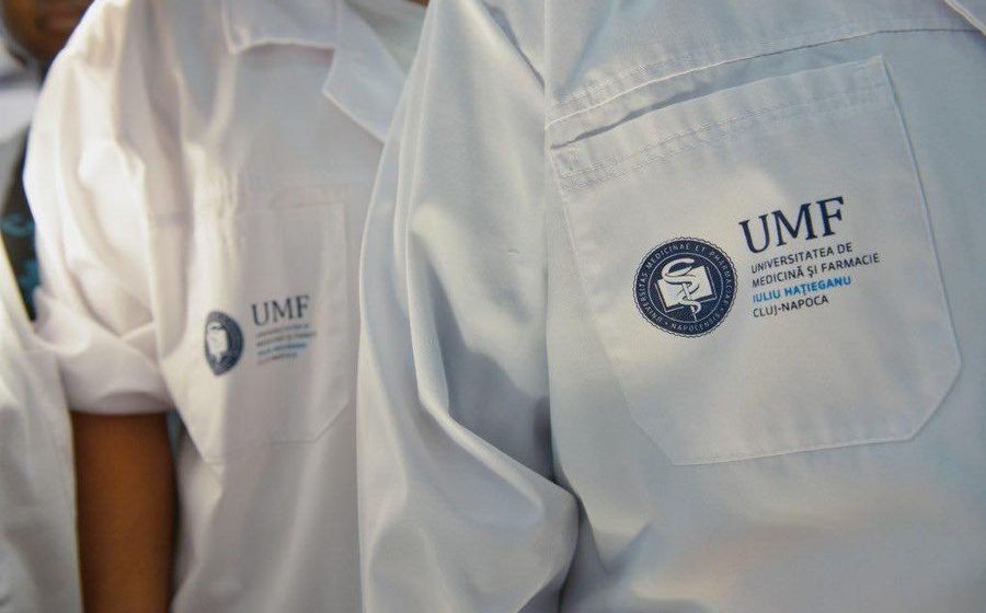 Simulare de admitere 2024 la UMF Iuliu Hațieganu organizată la Colegiul Național ”Vasile Lucaciu”