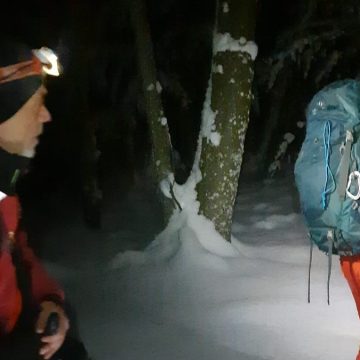 Refugiat din Ucraina rătăcit în zona Vf. Pop Ivan , Vf. Șerban Refugiat din Ucraina rătăcit în zona Vf. Pop Ivan , Vf. Șerban