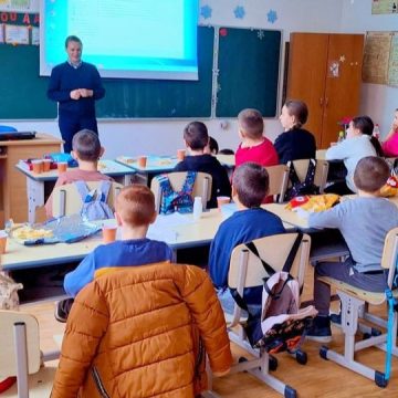 ISU Maramureș la Școala Gimnazială „George Coșbuc” din Baia Mare și la Școala profesională Dumbrăvița, structura Unguraș