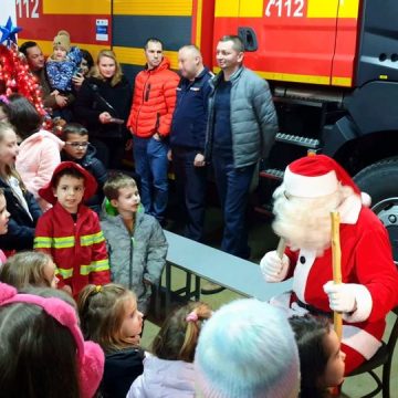 La Detașamentul de Pompieri Baia Mare și-a făcut apariția, însuși, Moș Crăciun