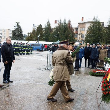 Ceremonialul militar și religios de Ziua Victoriei Revoluției Române și Libertății în Baia Mare