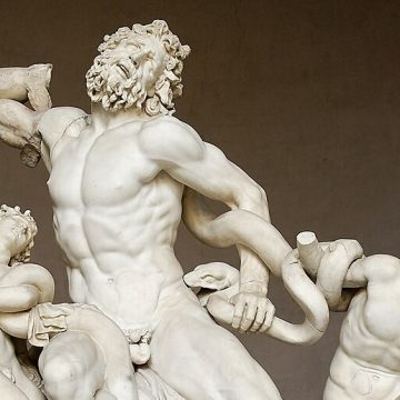 Scotocind prin calendar – 14 ianuarie | Podgoria cu statui, Laocoon și fiii săi