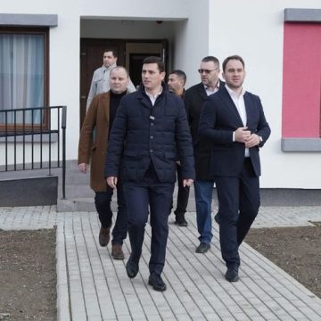 REALIZĂRI: 12 case de tip familial vor fi predate în câteva săptămâni în Maramureș