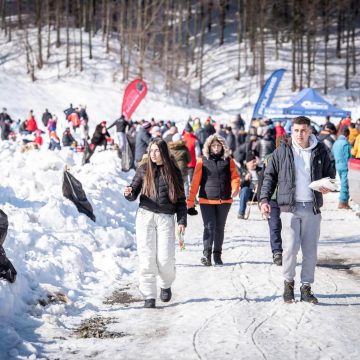 Hai la săniuș – concurs de sanie și lenker la Băiuț la cea de a III-a ediție Hai la săniuș – concurs de sanie și lenker la Băiuț la cea de a III-a ediție