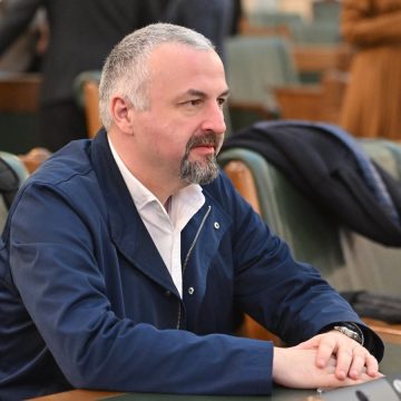 Senator USR Dan Ivan: Singura comasare despre care ar trebui să discutăm este cea dintre PNL și PSD Senator USR Dan Ivan: Singura comasare despre care ar trebui să discutăm este cea dintre PNL și PSD