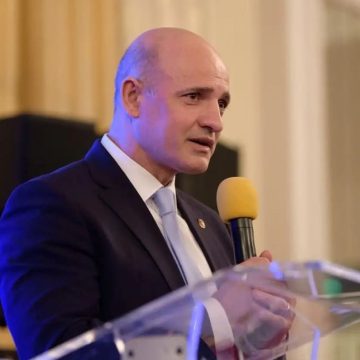 CĂLIN BOTA, PNL: Servicii sociale mai bune şi mai accesibile pentru cei care au nevoie de ele CĂLIN BOTA, PNL: Servicii sociale mai bune şi mai accesibile pentru cei care au nevoie de ele