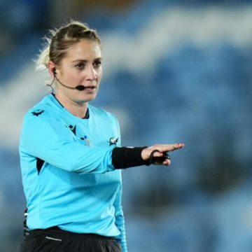 FOTBAL: Arbitri români delegați în sferturile de finală ale UEFA Women’s Champions League FOTBAL: Arbitri români delegați în sferturile de finală ale UEFA Women’s Champions League