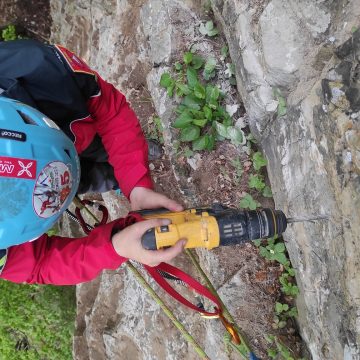 SALVAMONT: S-a redeschis un traseu de escaladă în comuna Moisei