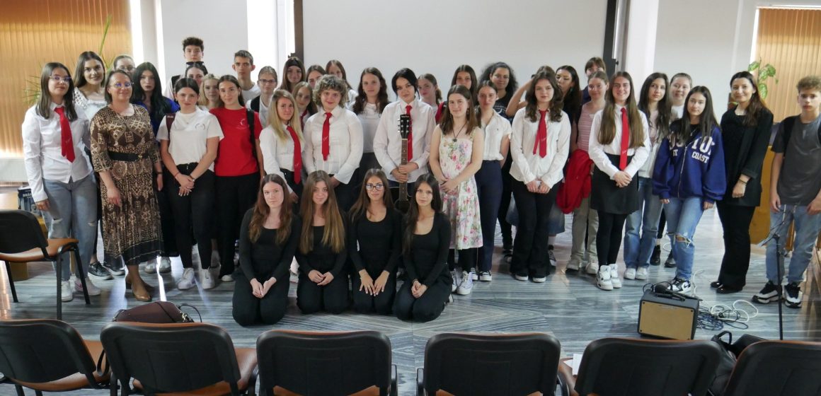 MUZEUL JUDEȚEAN DE MINERALOGIE: Program dedicat Zilei Mondiale pentru diversitate