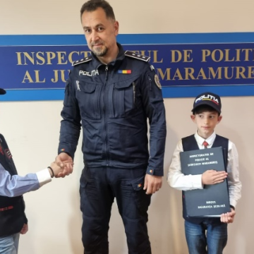 IPJ: Activități preventive ale polițiștilor în școli IPJ: Activități preventive ale polițiștilor în școli