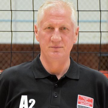 DOLIU ÎN VOLEIUL MARAMURȘEAN: Antrenorul secund al echipei Știința Explorări, Sorin Pop, s-a stins din viață DOLIU ÎN VOLEIUL MARAMURȘEAN: Antrenorul secund al echipei Știința Explorări, Sorin Pop, s-a stins din viață