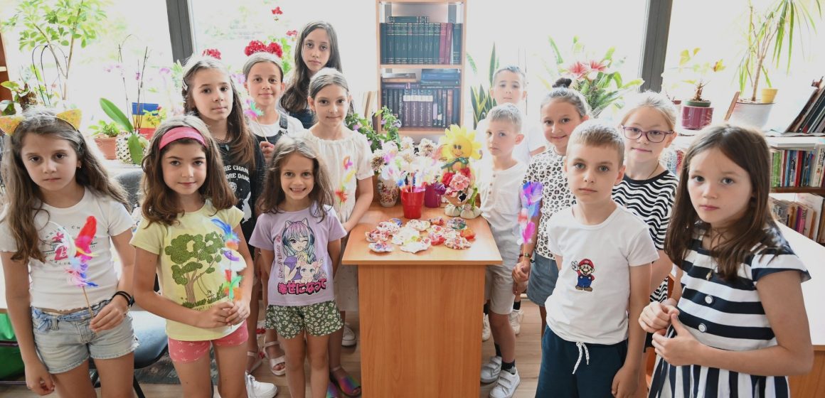 CENTRUL CULTURAL-SOCIAL VIȘEU DE SUS: Povestea florilor – un joc de rol și abilități practice