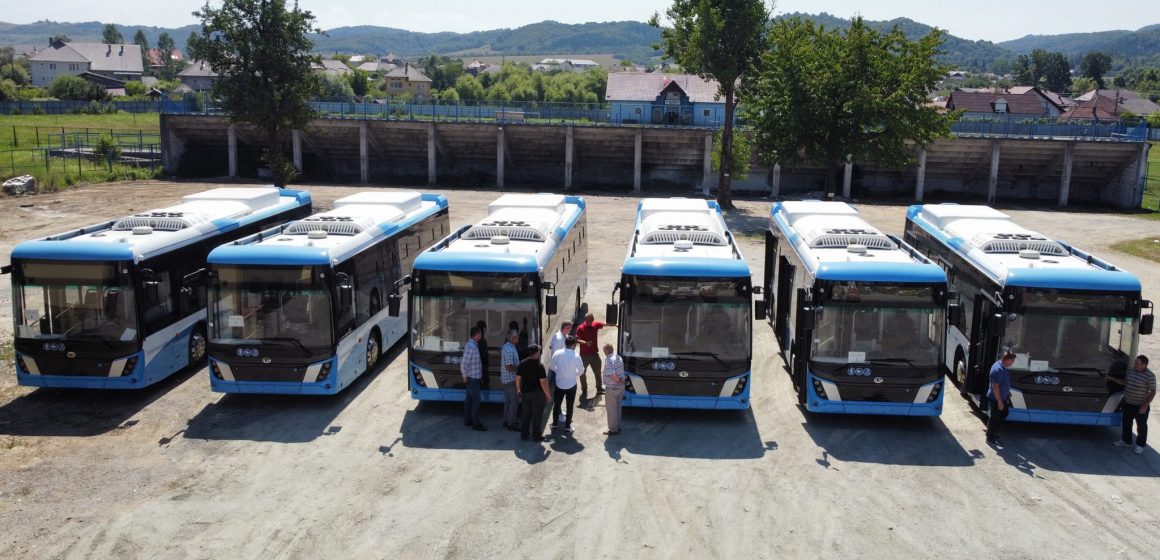 TÂRGU LĂPUȘ: 6 autobuze electrice pentru transportul în comun
