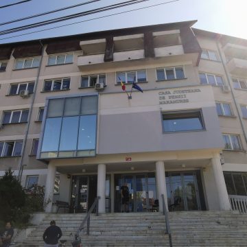 VIDEO: Nelămuririle cu care se adresează pensionarii maramureșeni Casei Județene de Pensii VIDEO: Nelămuririle cu care se adresează pensionarii maramureșeni Casei Județene de Pensii