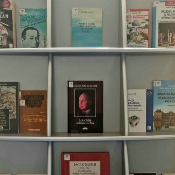 EXPOZIȚIE DE CARTE: De Ziua Internațională a Păcii EXPOZIȚIE DE CARTE: De Ziua Internațională a Păcii