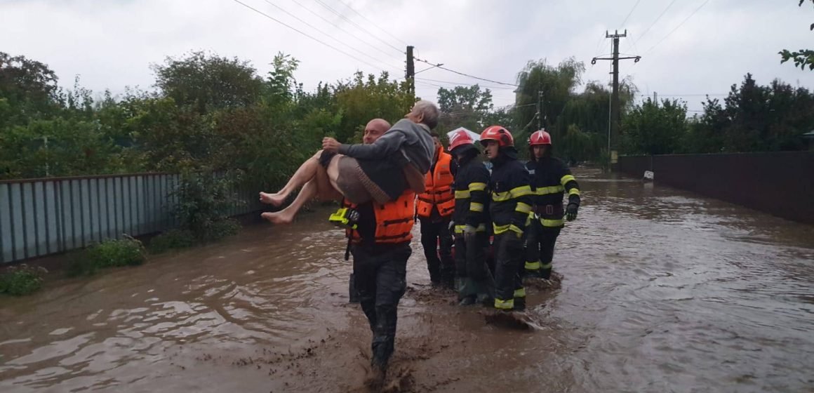 MAI: Recomandări generale pentru a evita situațiile de risc cauzate de fenomenele meteorologice MAI: Recomandări generale pentru a evita situațiile de risc cauzate de fenomenele meteorologice
