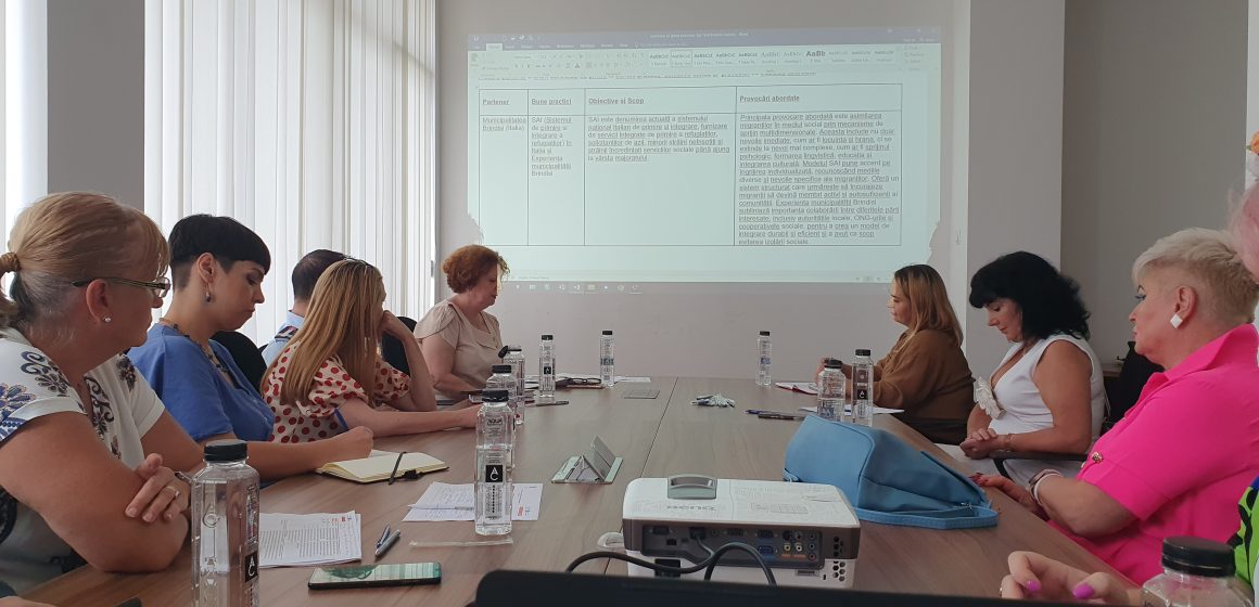 NOI DEMERSURI de gestionare a situației refugiaților și migranților la nivelul județului Maramureș, dezbătute în cadrul proiectului SIRM – Integrarea Socio-Economică a Refugiaților și Migranților NOI DEMERSURI de gestionare a situației refugiaților și migranților la nivelul județului Maramureș, dezbătute în cadrul proiectului SIRM – Integrarea Socio-Economică a Refugiaților și Migranților