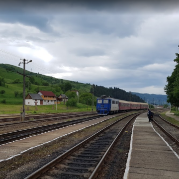 RUTA DE CALE FERATĂ ce leagă Maramureșul Istoric de Transilvania, se suspendă din 14 decembrie RUTA DE CALE FERATĂ ce leagă Maramureșul Istoric de Transilvania, se suspendă din 14 decembrie
