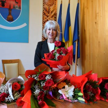 BAIA MARE: Liliana Moga, învestită subprefect al județului