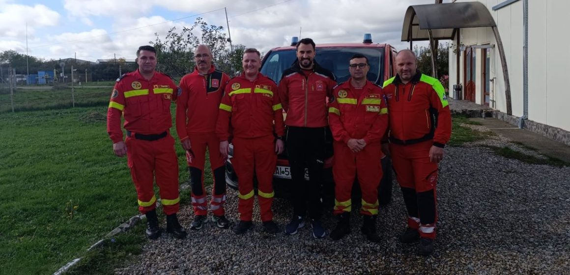 SALVAMONT MARAMUREȘ: Alți trei salvatori montani au dobândit competența profesională de paramedic