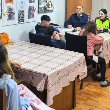 ACTIVITATE DE PREVENIRE la Casa de Tip Familial Nr. 2 din Baia Mare ACTIVITATE DE PREVENIRE la Casa de Tip Familial Nr. 2 din Baia Mare