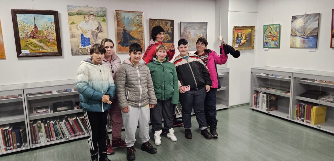 DGASPC MARAMUREȘ: Explorând arta prin arta culorii
