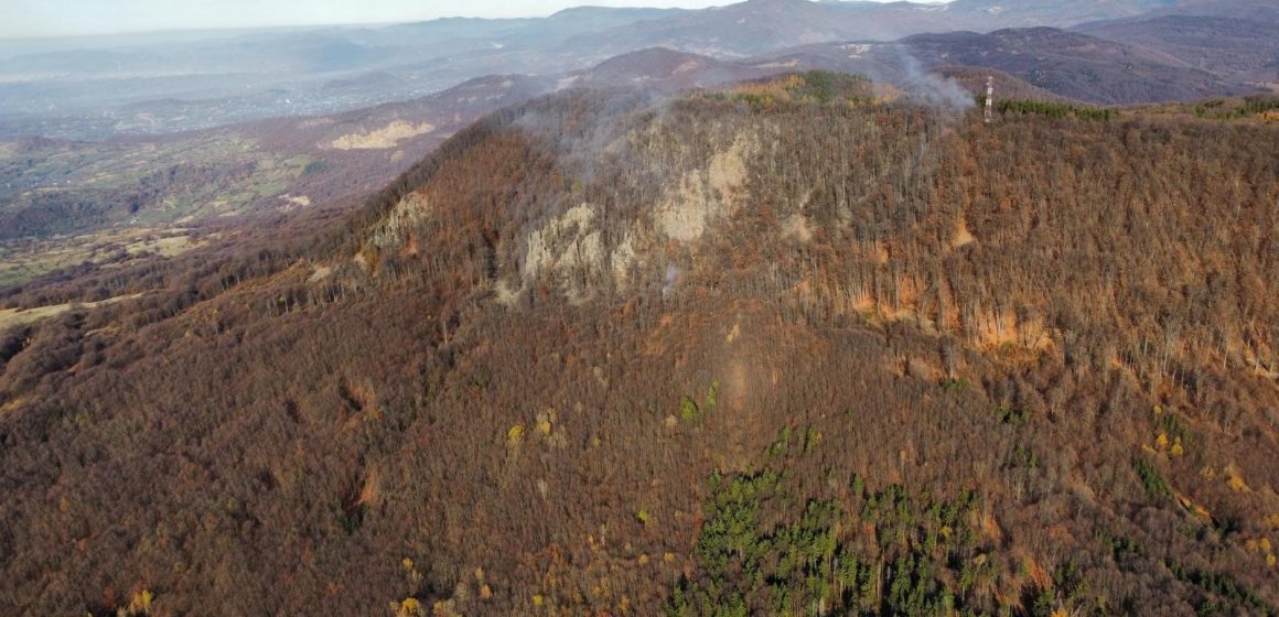 INCENDIUL din zona Vârful Șatra a fost localizat