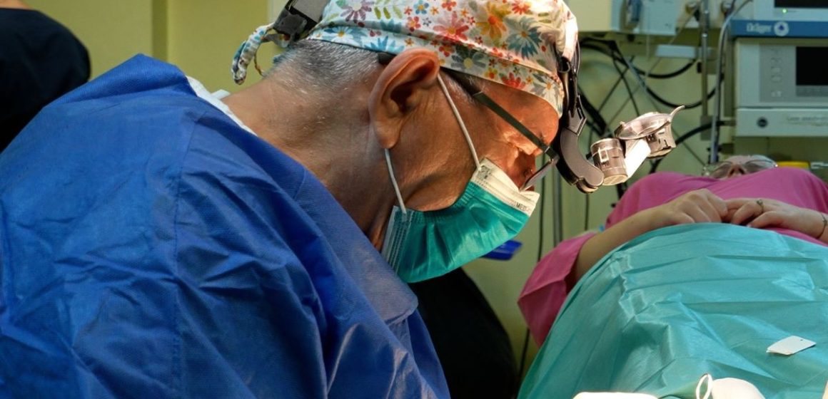 Cum a ajuns dr. Chertif Costache unul dintre cei mai buni specialiști din chirurgia plastică românească