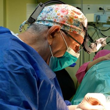 Cum a ajuns dr. Chertif Costache unul dintre cei mai buni specialiști din chirurgia plastică românească