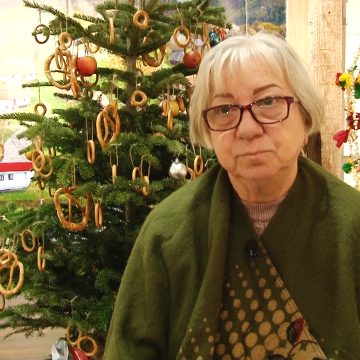 VIDEO: Anul Nou este marcat în comunitatea românească de urarea cu sorcova