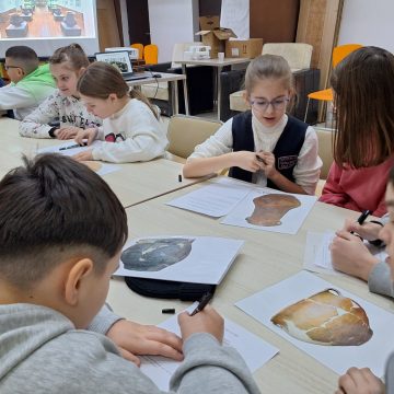 MUZEUL JUDEȚEAN DE ISTORIE: Povestea vasului de lut continuă