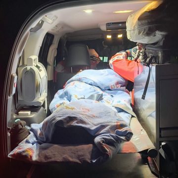 SALVAMONT MARAMUREȘ: Acțiune de salvare a unei femei cu probleme medicale multiple în Valea Vinului